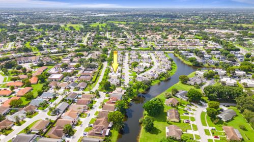 1520 Shaker Cir, West Palm Beach FL  33414-5735 exterior