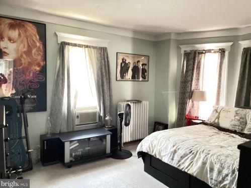 27 Washington Ave, Camden NJ  08108-3715 exterior