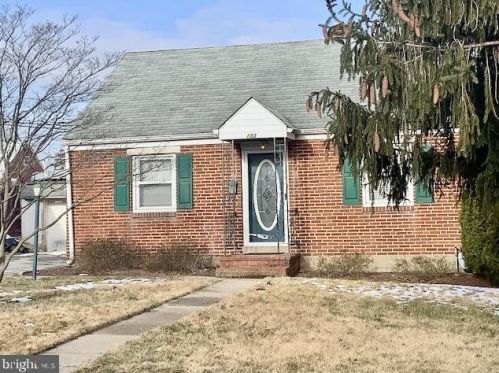 133 Delaware Dr, New Castle, DE 19720-2713