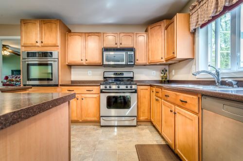 68 Long Pond Rd, Danville NH  03819-3126 exterior