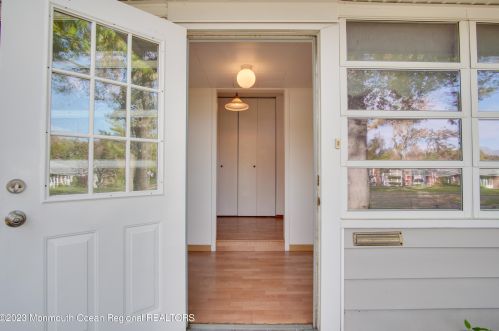 282 Huntington Dr, Lakewood, NJ 08701-8016