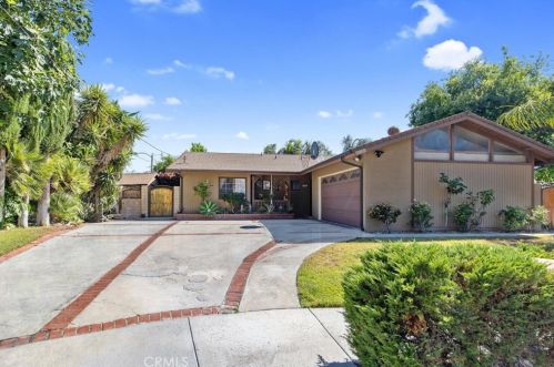28284 Enderly St, Santa Clarita, CA 91351-1128