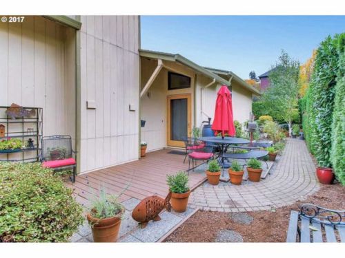 40 65th Ave, Portland, OR 97213-5008