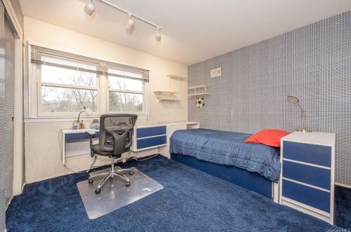 1 Country Ridge Cir, Rye Brook NY  10573-1040 exterior