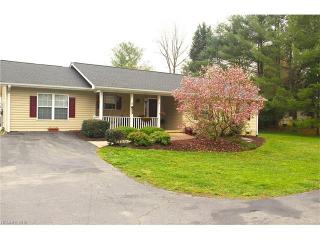 1911 Howard Gap Rd, Hendersonville NC  28792-7049 exterior