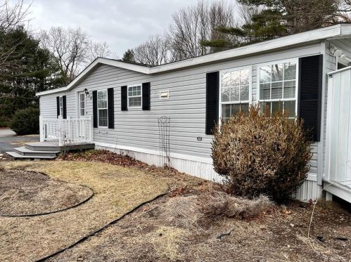 87 Lear Dr, Coventry RI  02816-4016 exterior