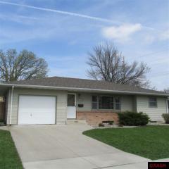 1628 Fair St, Mankato MN  56001-5512 exterior