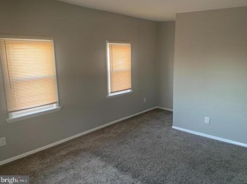 27 Wood St, West Deptford NJ  08066-1444 exterior