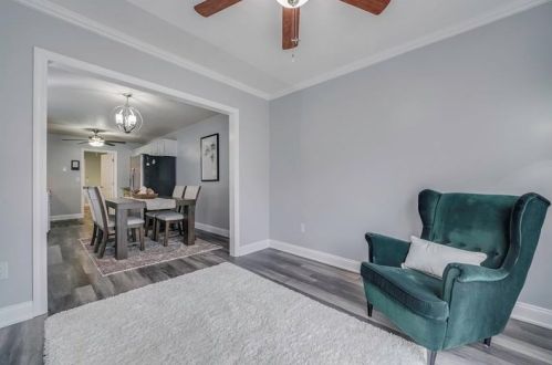 1023 Timberwood Dr, Beaver Falls PA 15010-1613 exterior