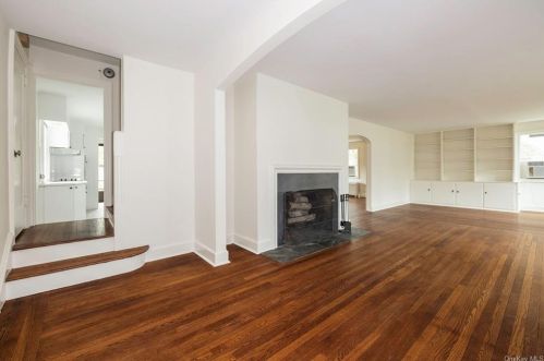 152 Brite Ave, Scarsdale, NY 10583-1427