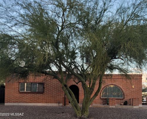 1926 Calle Mecedora, Tucson, AZ 85745-2125