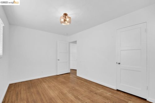 16032 Via Descanso, San Lorenzo CA  94580-2412 exterior