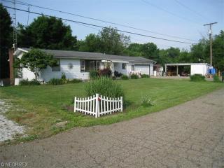 10900 Singer St, Massillon, OH 44647-9591