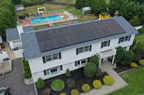 3 Azurean Ct, Mount Sinai, NY 11766-2601