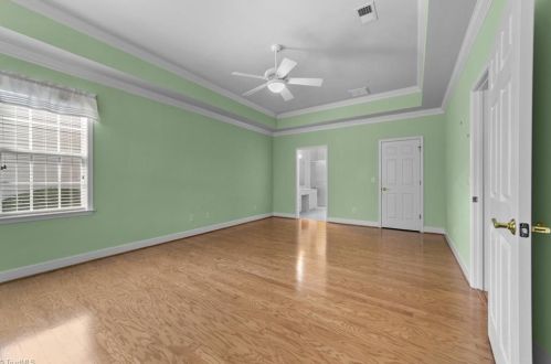 5103 Cobbler Ridge Ct, Greensboro NC  27455-3462 exterior