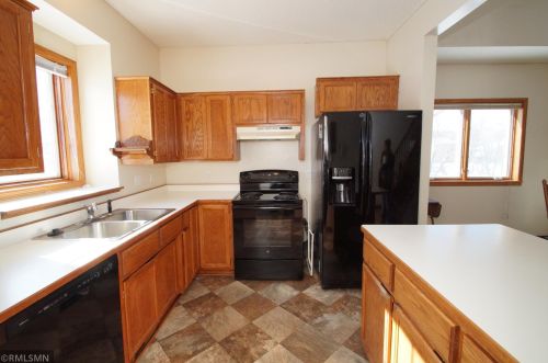 299 72nd St, Saint Paul, MN 55115-2079