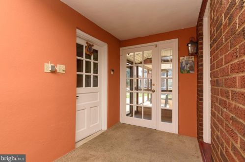 556 Leverington Ave, Philadelphia PA 19128-3314 exterior