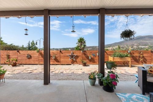 1497 Miss Elle Way, Alpine CA  91901-3981 exterior