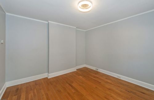 32 Long St, East Orange NJ  07017-1208 exterior