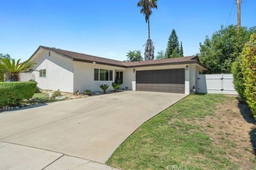 6747 Blewett Ave, Van Nuys CA  91406-6014 exterior