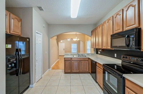 16645 Cedar Crest Dr, Orlando, FL 32828-6706