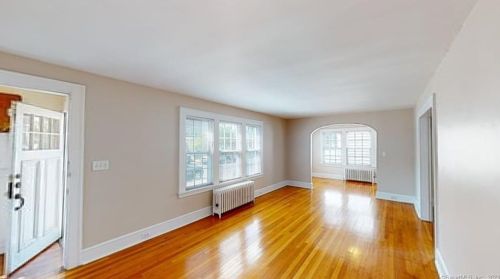 72 Laurel Pl, Bridgeport, CT 06605-1717