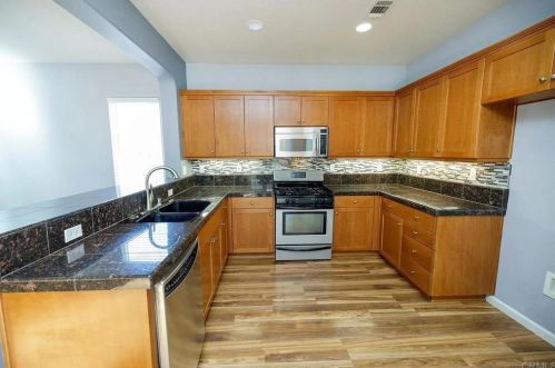 4237 Ivory Ln, Turlock CA  95382-7430 exterior