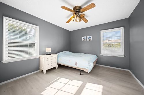 1032 Sycamore Ave, Rialto CA  92376-4422 exterior