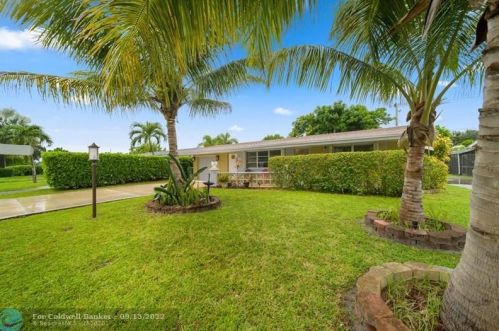 7771 14th St, Hollywood, FL 33024-5222