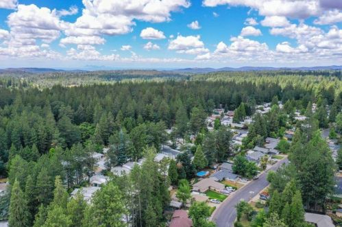 516 Packard Dr, Grass Valley CA  95945-7023 exterior