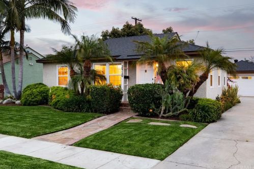 2410 Granada Ave, Long Beach, CA 90815-1813