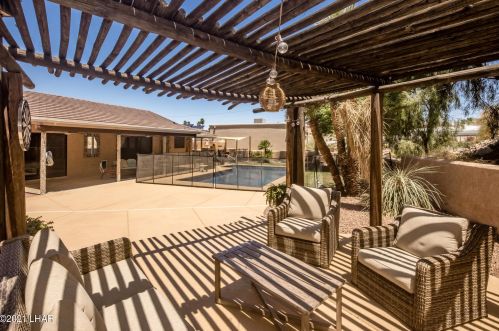 2440 Viejo Dr, Lake Havasu City AZ  86406-8261 exterior