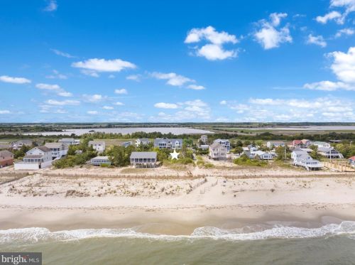 302 Bay Shore Dr, Milton, DE 19968-9752
