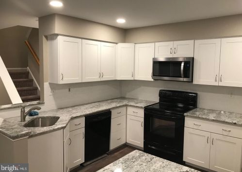 29 Ashley Ct, Glen Mills, PA 19342-2008