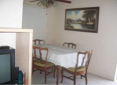301 Northampton O, West Palm Beach FL  33417-7622 exterior