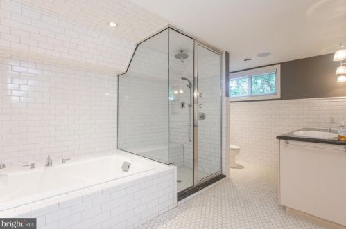 23 Dunminning Rd, Newtown Square PA  19073-1801 exterior