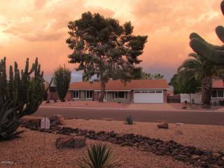 601 Clearview Ave, Mesa, AZ 85208-1922
