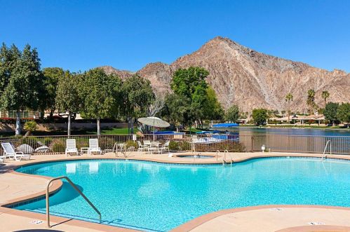 48221 Calle Florista, La Quinta CA  92253-2251 exterior