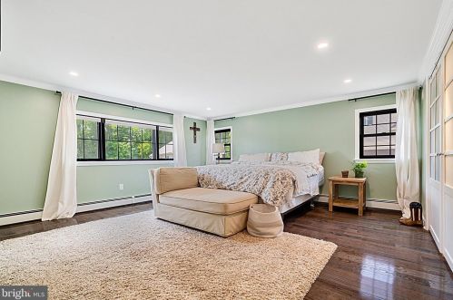 135 Marmic Dr, Southampton PA 18966-1725 exterior