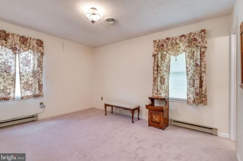 533 Morison St, Charles Town WV  25414-1144 exterior