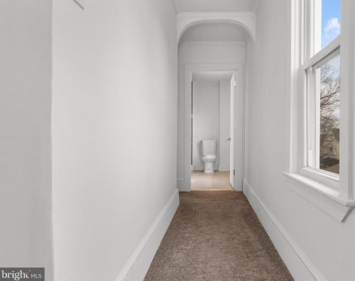 252 Greenwich Ave, West Deptford NJ  08066-2229 exterior