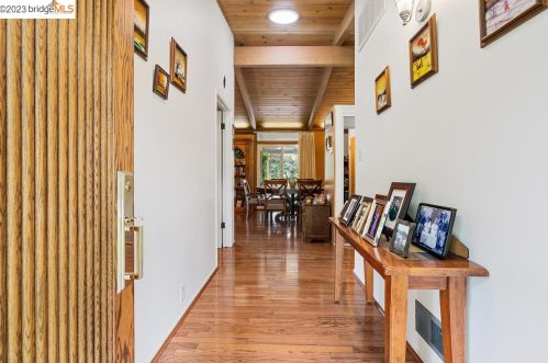 8 Rae Dr, Orinda CA  94563-4360 exterior