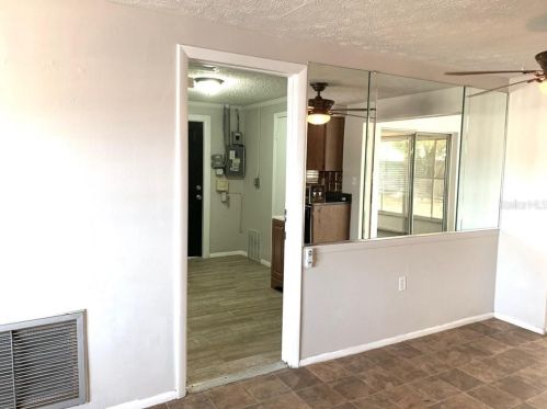 1421 Normandy Blvd, Tarpon Springs FL  34691-4957 exterior