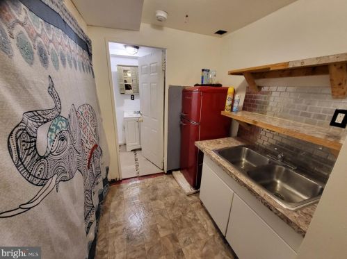 934 State St, Camden NJ  08102-1713 exterior