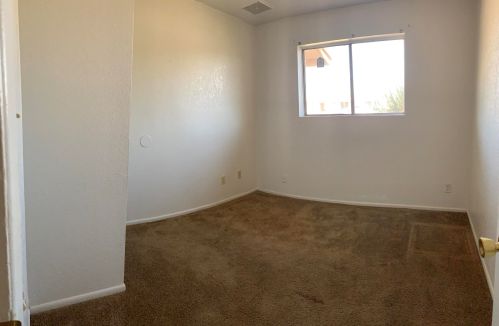 1739 Behrend Dr, Phoenix AZ  85050-7922 exterior