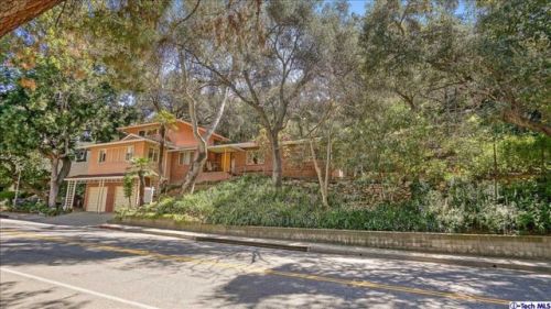 2712 Chevy Chase Dr, Glendale, CA 91206-1818