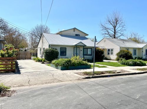 132 Clover St, Woodland, CA 95695-3110