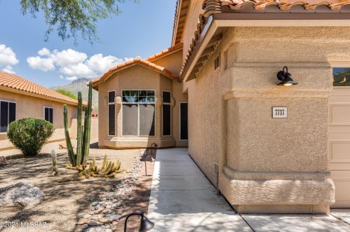 7737 Elk Creek Rd, Tucson, AZ 85750-7033