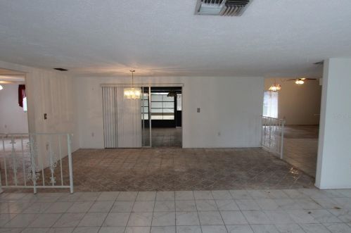 12044 Shadow Ridge Blvd, Port Richey, FL 34669-2749