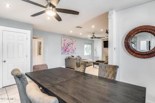 1801 Campbell Ave, Phoenix AZ  85015-3824 exterior